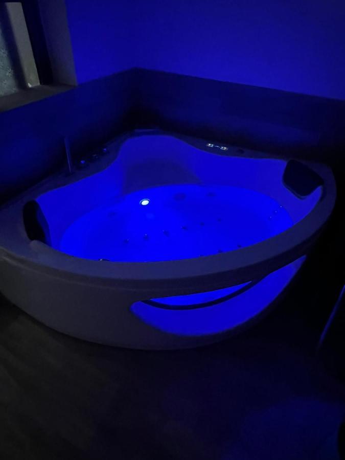 Maspalomas Jacuzzi Bungalow Las Palmas de Gran Canaria Bagian luar foto